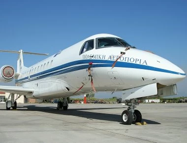 Αεροσκάφος Embraer ΕΜΒ-135 της ΠΑ μετέφερε παιδί 2 ετών από την Ελευσίνα στο Νιούκαστλ για θεραπεία